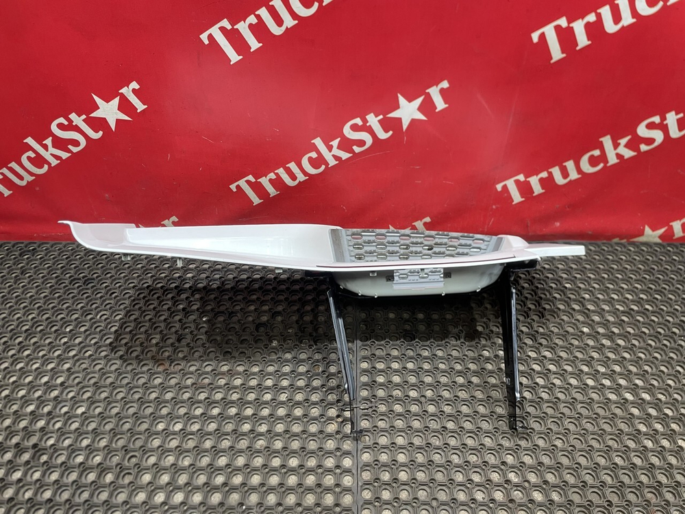 Корпус подножки левый 2023г.