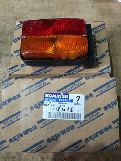 Фонарь правый 37A-06-12330