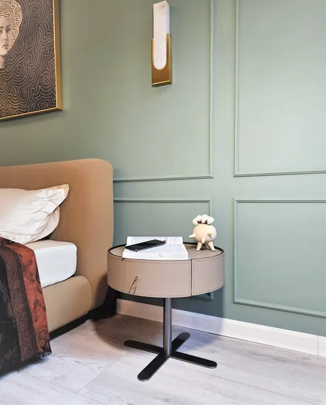 Тумбочка-столик но ножке CT-68, Ø50х48 см