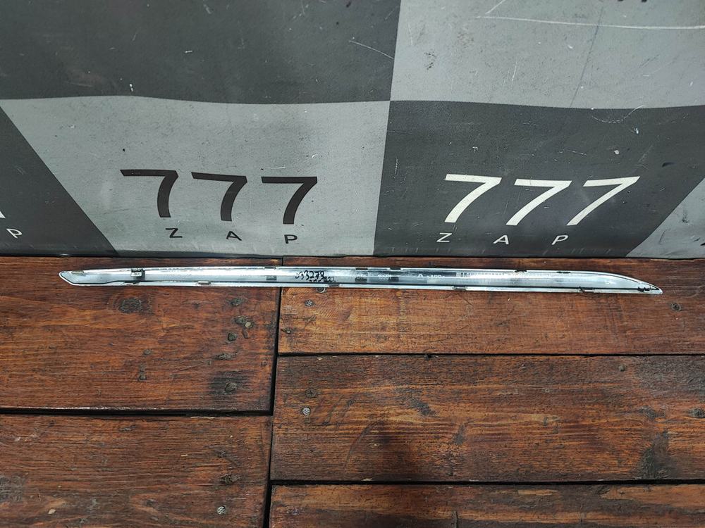 Молдинг заднего бампера Mercedes S (W222) 13-17 Б/У Оригинал A2228851121