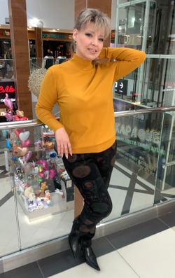 Тонкая водолазка с горловиной-стойка