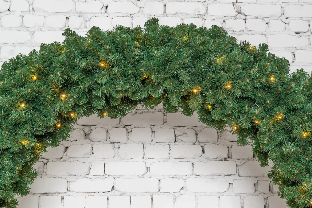 Хвойная арка Ларец Любви 240*160 см., 260 теплых-белых Led ламп, ПВХ, ЕлкиТорг (28007)