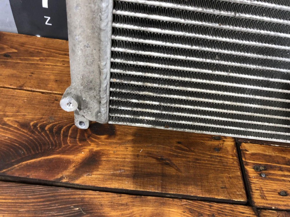 Интеркулер Kia Mohave (HM) 08-20 б/у оригинал 282703a600