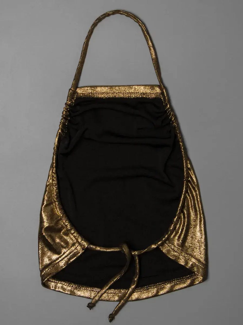 Летний топ для девочки на завязках