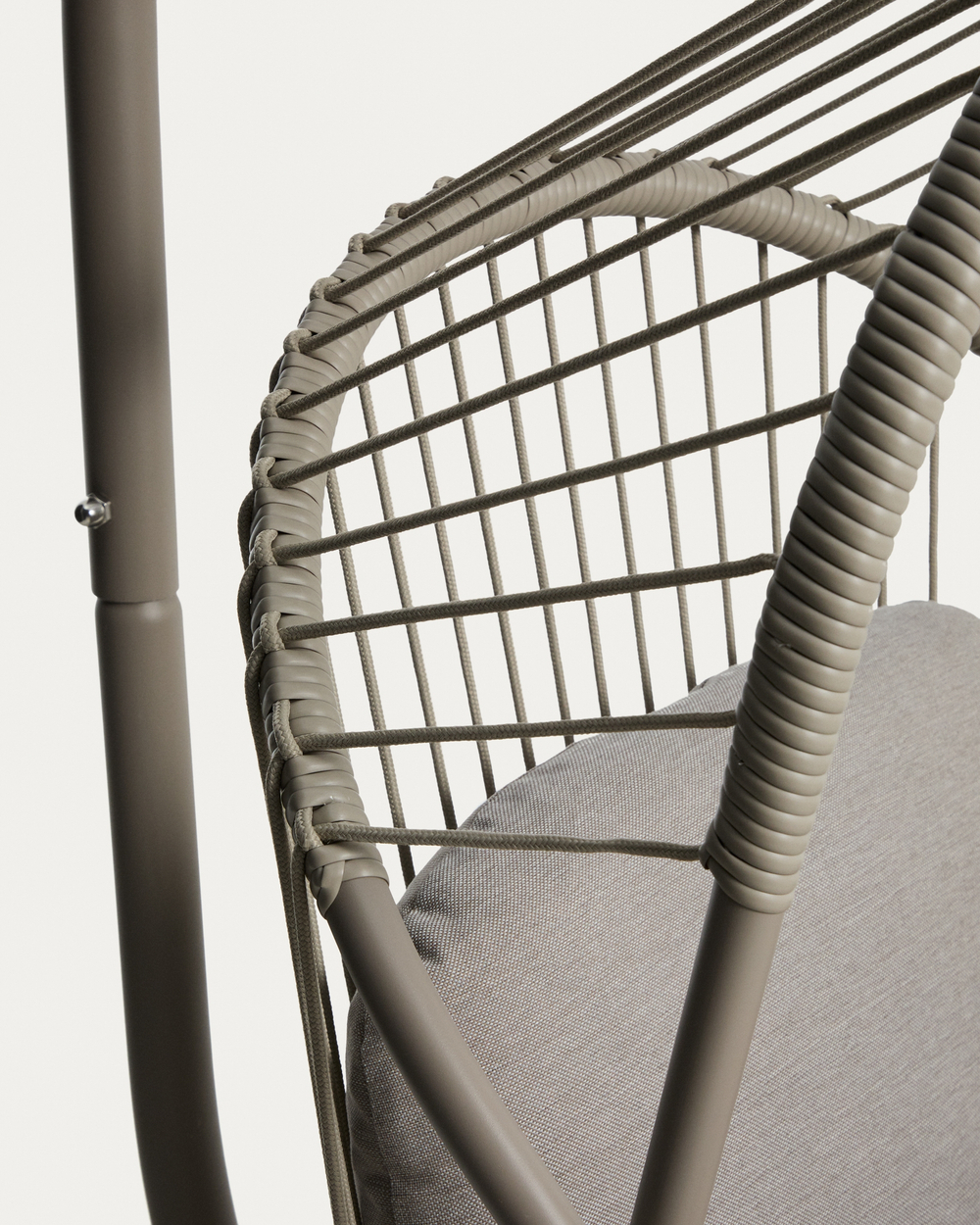 Подвесное кресло Livadi из стали и веревки бежевого цвета