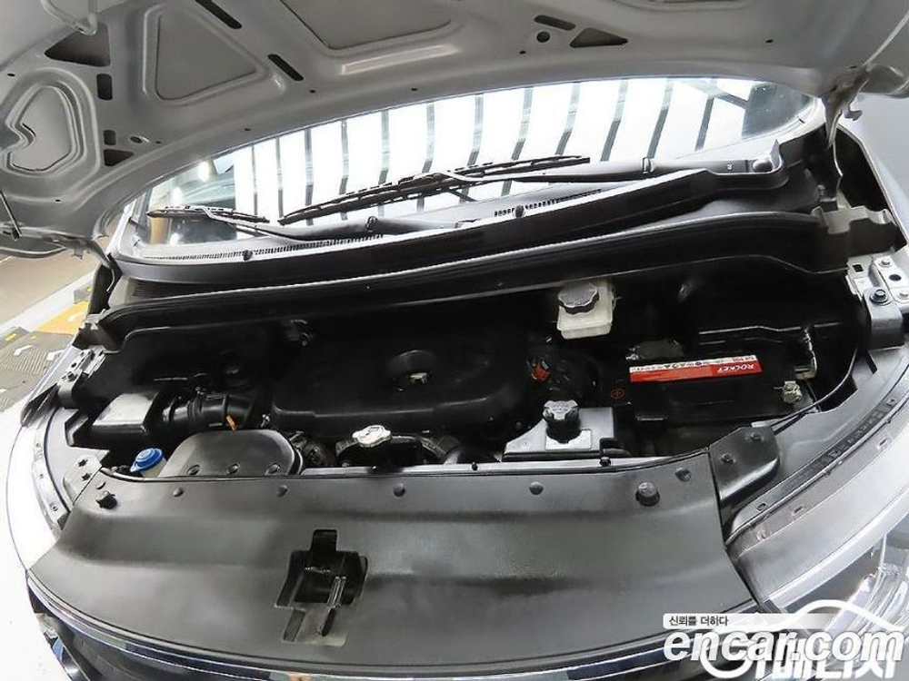 Hyundai The New Grand Starex Van 3-х местный (08.2019)