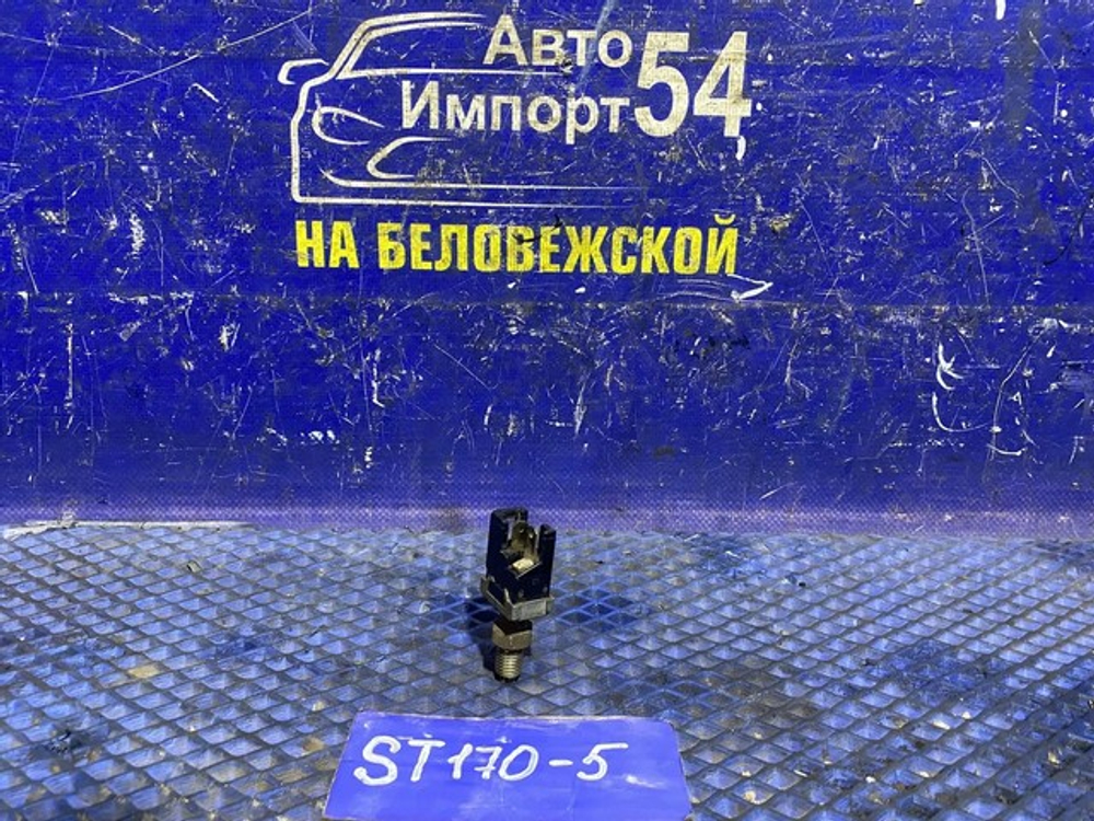 Датчик педали тормоза TOYOTA CARINA 1991