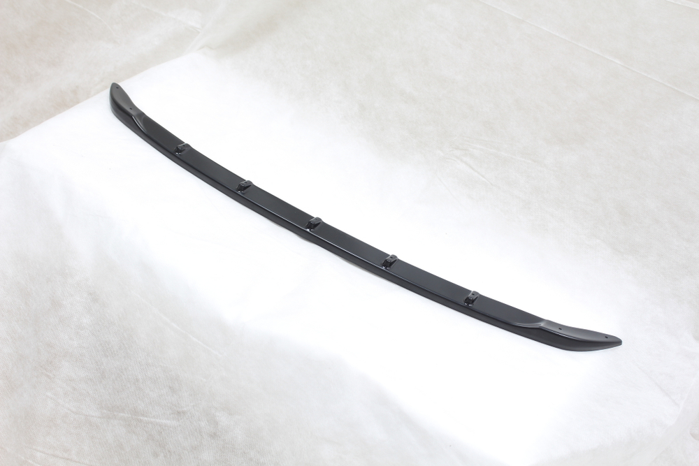 Спойлер переднего бампера (черный глянец)