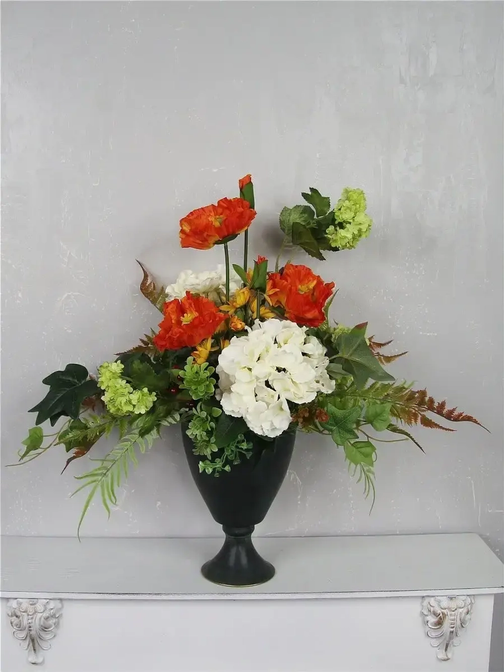 Авторская композиция в металлической вазе"Голландский букет"