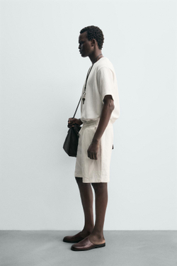 ZARA ФУТБОЛКА RELAXED FIT ИЗ РЕЛЬЕФНОЙ ТКАНИ, ЖЕЛТОВАТО-БЕЛЫЙ