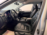 Volkswagen Touareg, 2011 год