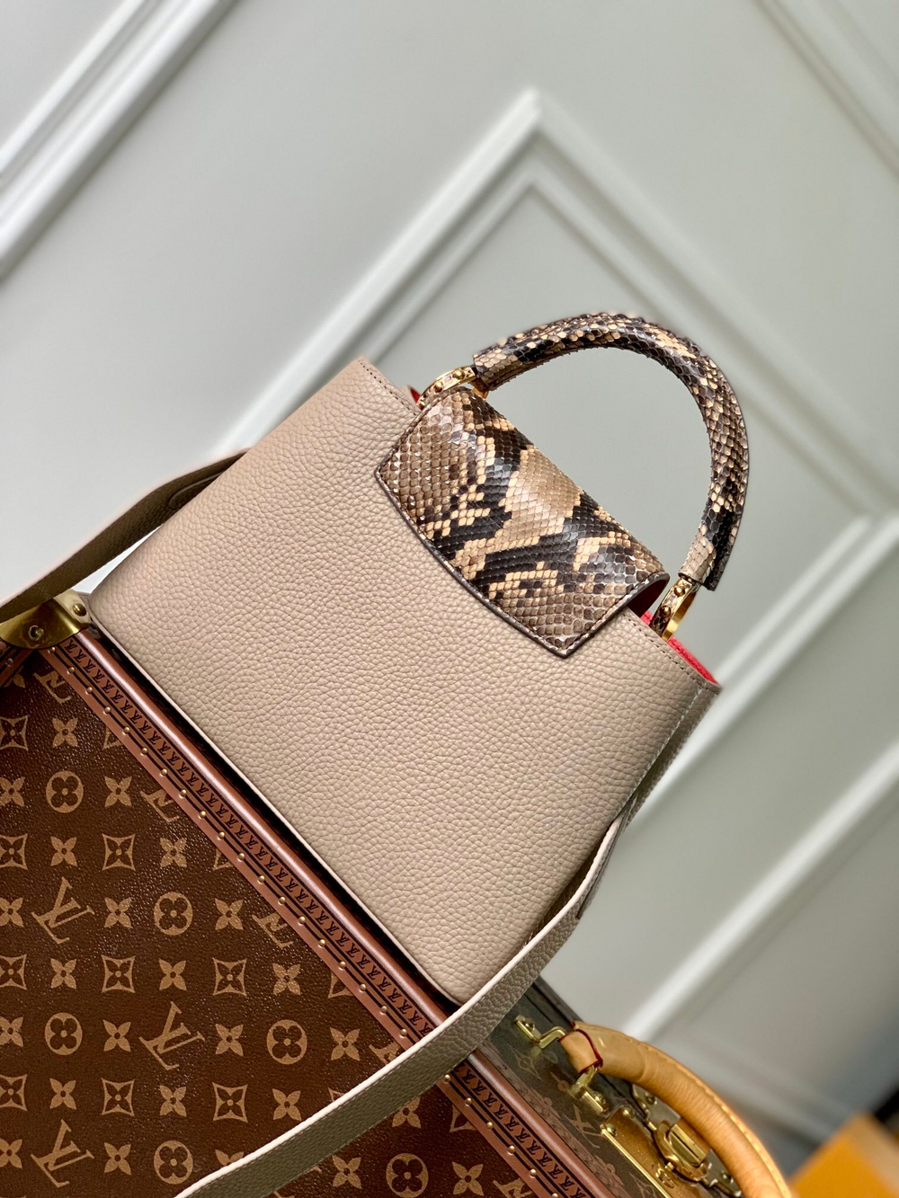 Louis Vuitton Capucines BB