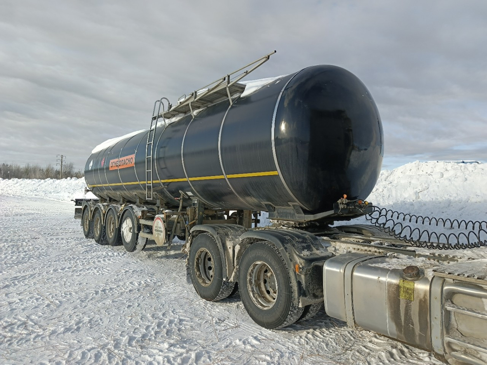 FoxTank 8777 Полуприцеп цистерна 877721 (светлые нефтепродукты)