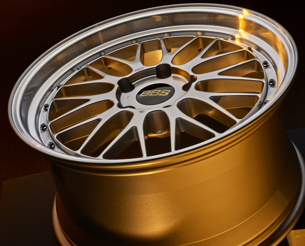 Диск колесный BBS LM 7.5x17 4x100 ET40 CB70.0 brilliant silver/diamond cut