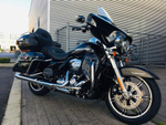 Ultra Limited, Harley-Davidson (FLHTK), 2021 vivid black