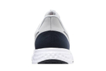 Кроссовки Nike Revolution 5