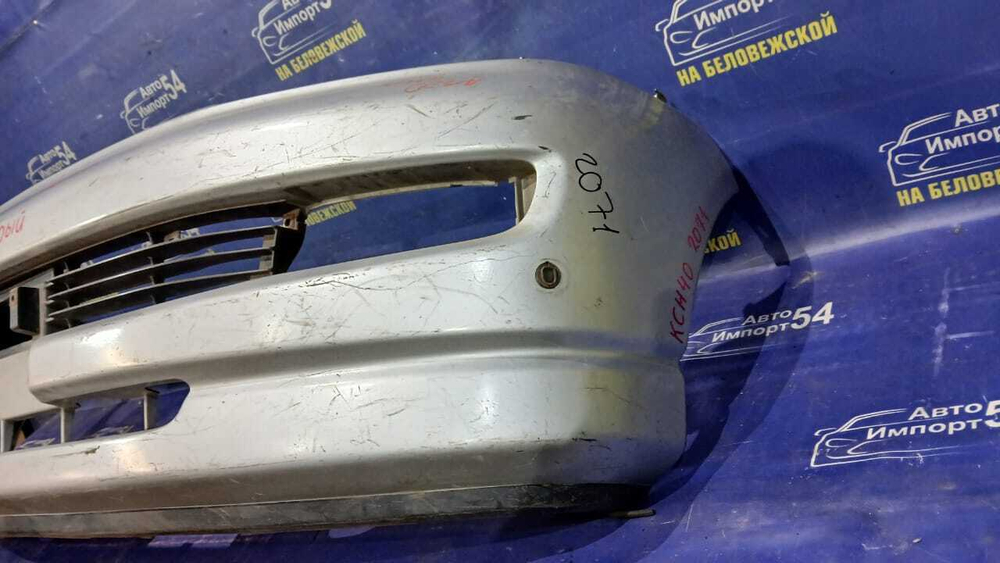 Бампер передний TOYOTA REGIUS 1998