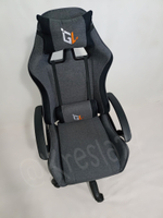 Игровое кресло из ткани серого цвета