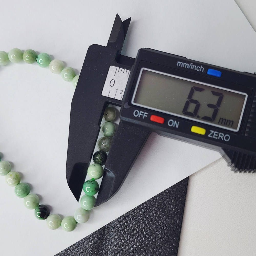 Гранат Андрадит, зеленый гранат, гладкий шар, р-р 6.3мм, цена за нить 10 см