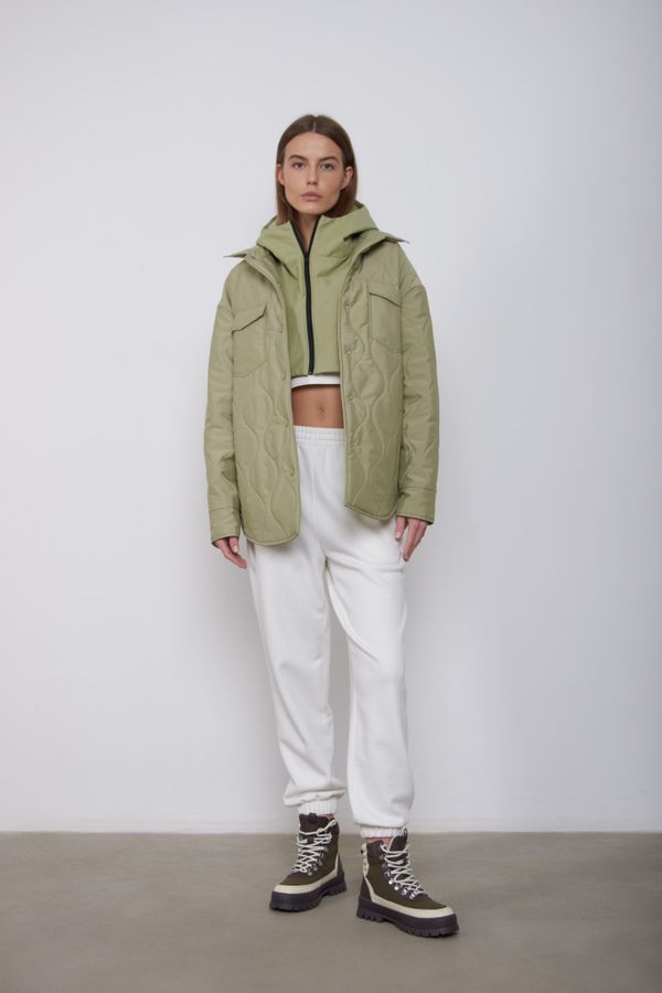 Куртка-рубашка стёганая AW015 фисташковая - фото 9