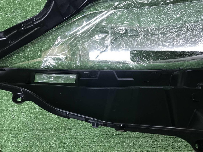 Стекло фары правое Lexus RX 4 (2019-2022)