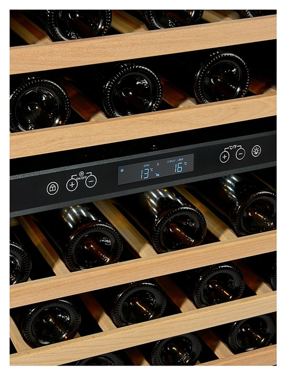 Винный шкаф Vinosafe VSU46BD