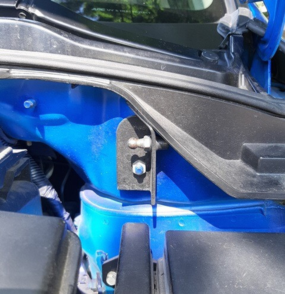 Амортизатор (упор) капота на Mitsubishi Grandis 02-13(с 2003 по 2011 г.в.)Autoinnovation