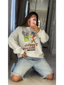 Свитшот женский с мультяшным принтом oversize