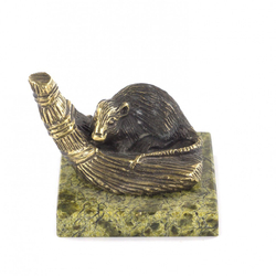 Сувенир "Крыса на венике" бронза змеевик G 116173