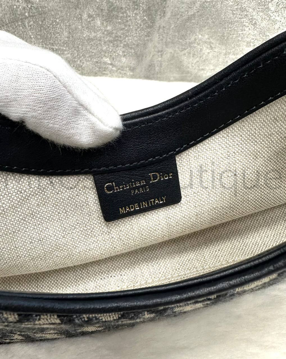 Мини сумка Dior 30 Montaigne Hobo Avenue