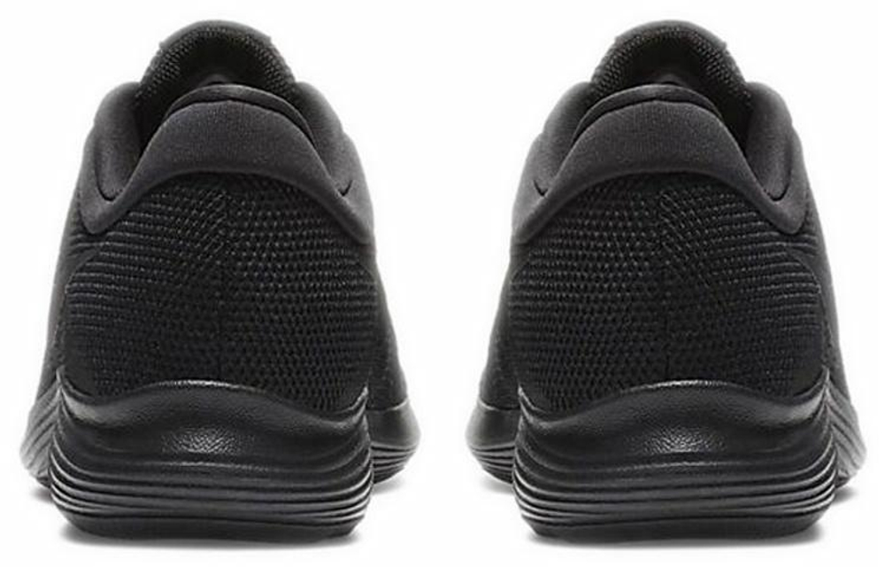 Кроссовки Nike Revolution 4 4