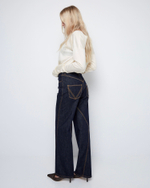 Джинсы с декоративными строчками темно-синий