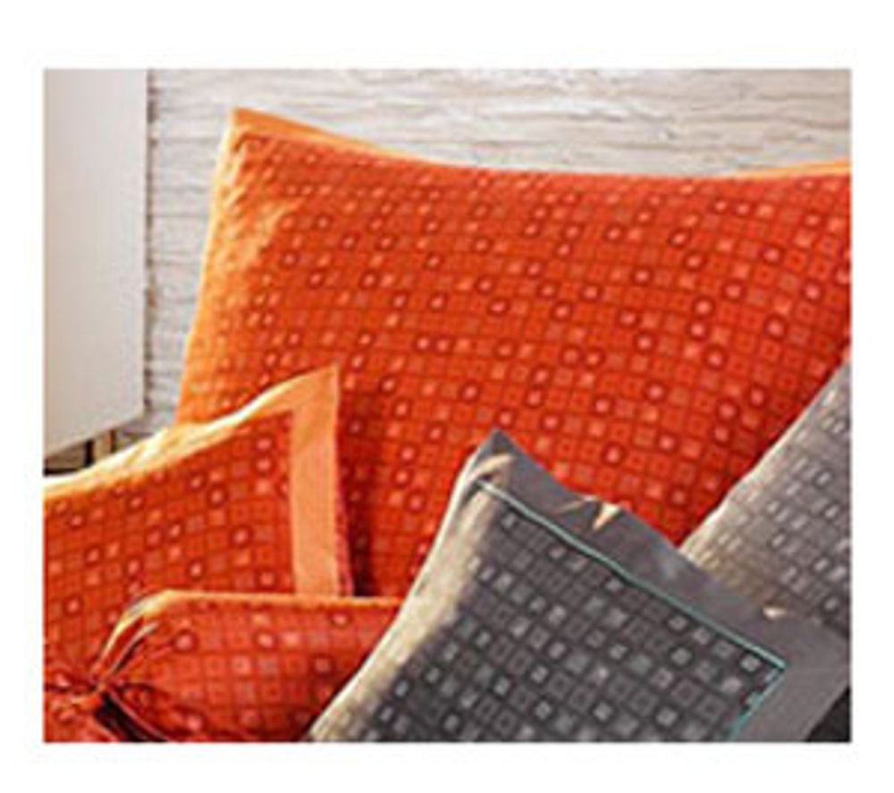 Наволочка 70x70 Elegante Cadre персиковая