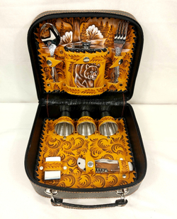 Набор подарочный для пикника  "Медведь" на 3 персоны (несессер)