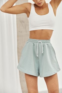 Шорты укороченные в цвете холодная мята