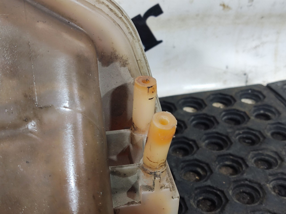 Бачок расширительный 2023г.