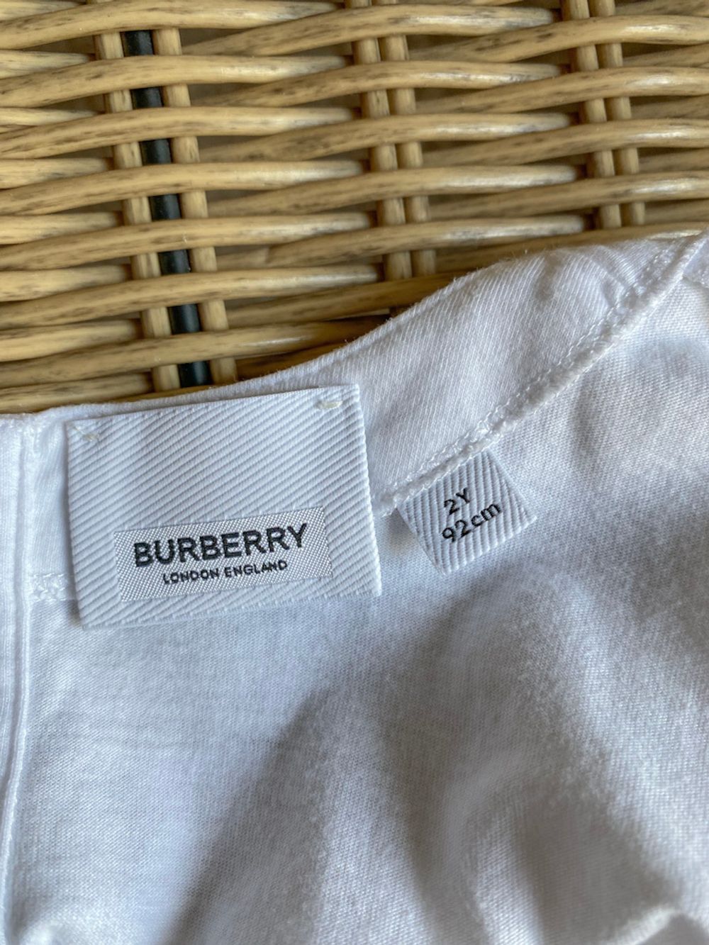 Платье Burberry, 92