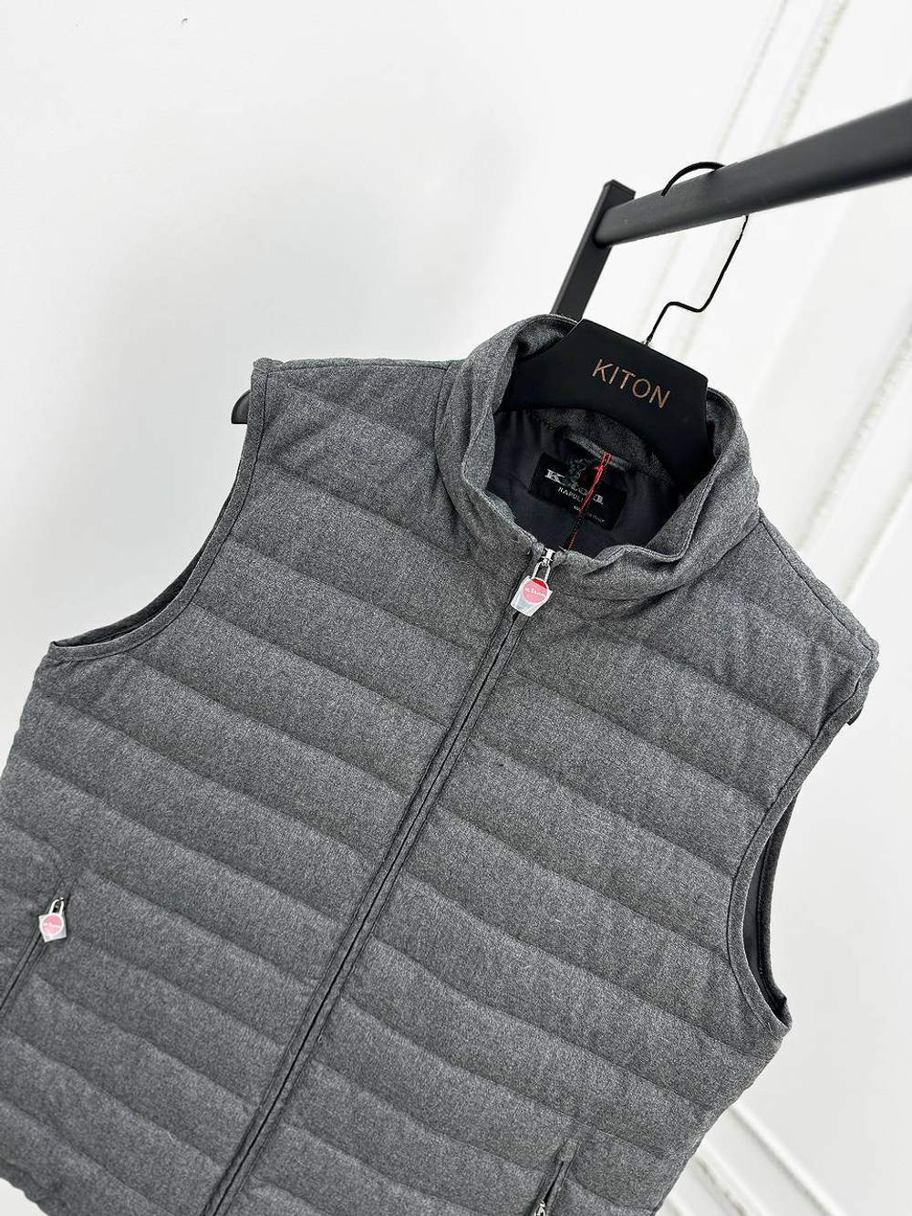 Безрукавка Kiton