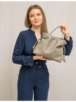 Сумка мешок через плечо средняя натуральная кожа