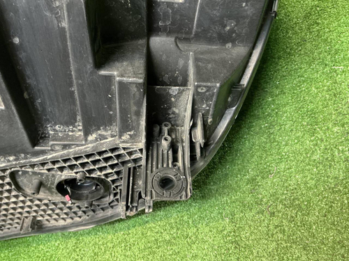 Фара правая BMW X5 F15 X6 F16 (13-18) ксенон