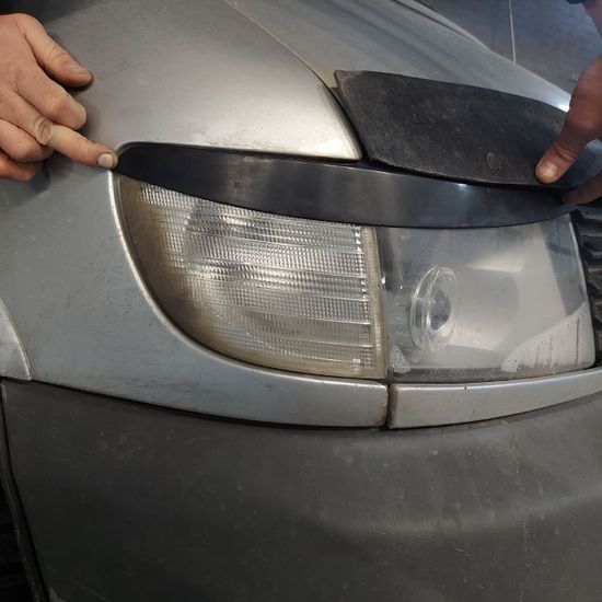 Реснички на фары Mercedes Vito W638 ABS пластик (прямые)