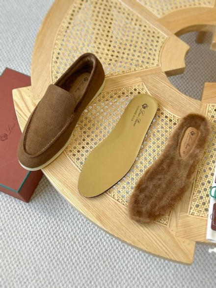 Лоферы Loro Piana Summer Walk с мехом