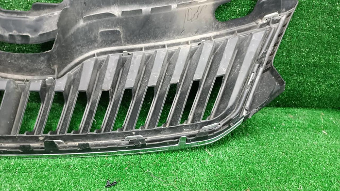 Решетка радиатора Skoda Rapid 1 (2012-2020)