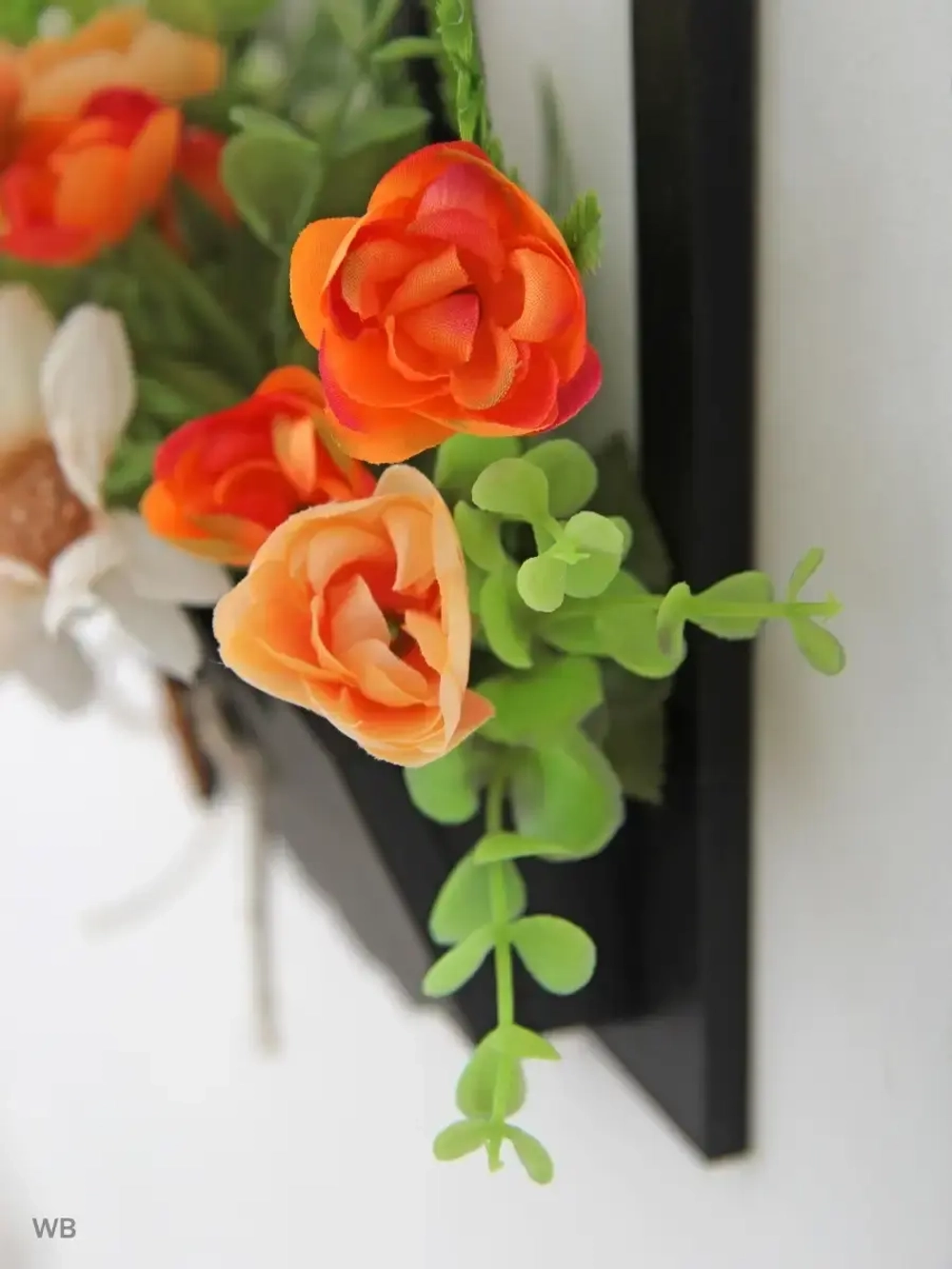 Панно на стену для интерьера "Окно с цветами"