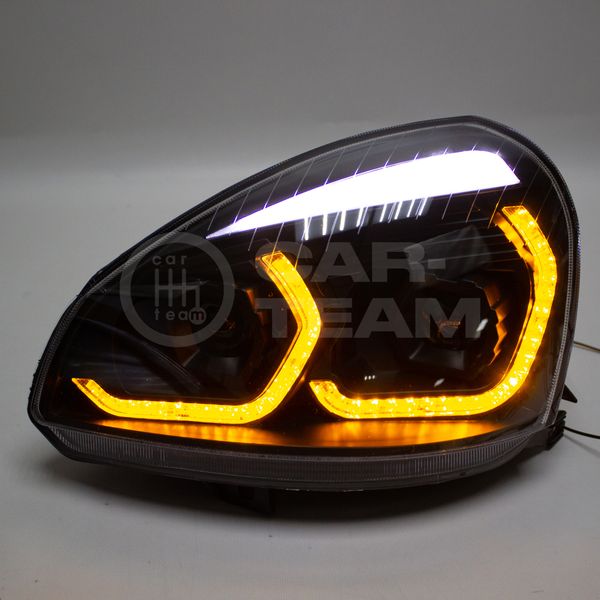 Фары Лада Приора передние в стиле BMW с 4-мя Bi LED модулями и плавающими поворотниками, черная маска (Китай)