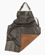 Мужской брутальный кожаный фартук тёмно-коричневый ручной работы с удобными нагрудным карманом и двумя боковыми, с регулирующимся ремнём Brewer Lab 17112 из импортной натуральной кожи