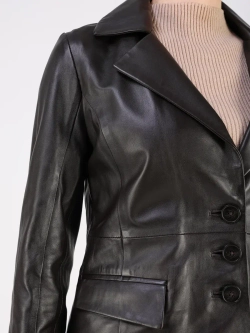 Кожаная куртка демисезонная блейзер