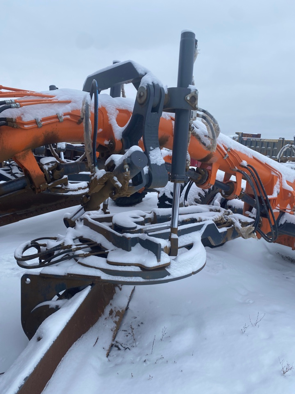 UMG (ЧСДМ) ДЗ-250* Автогрейдер ДЗ-250.00000-110 (Дизельный, 14,9 л, 235 л.с., МТ)