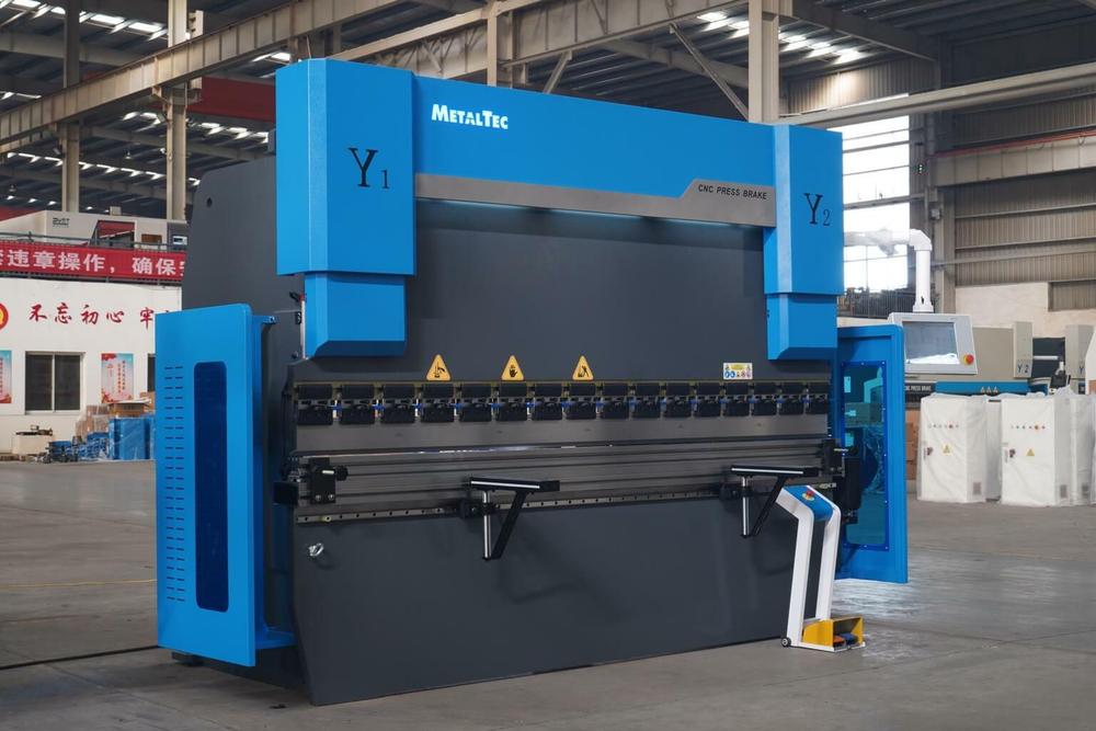 Листогибочный пресс с ЧПУ MetalTec 4+1 МТ-15 50т