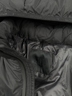 Пуховик Moncler